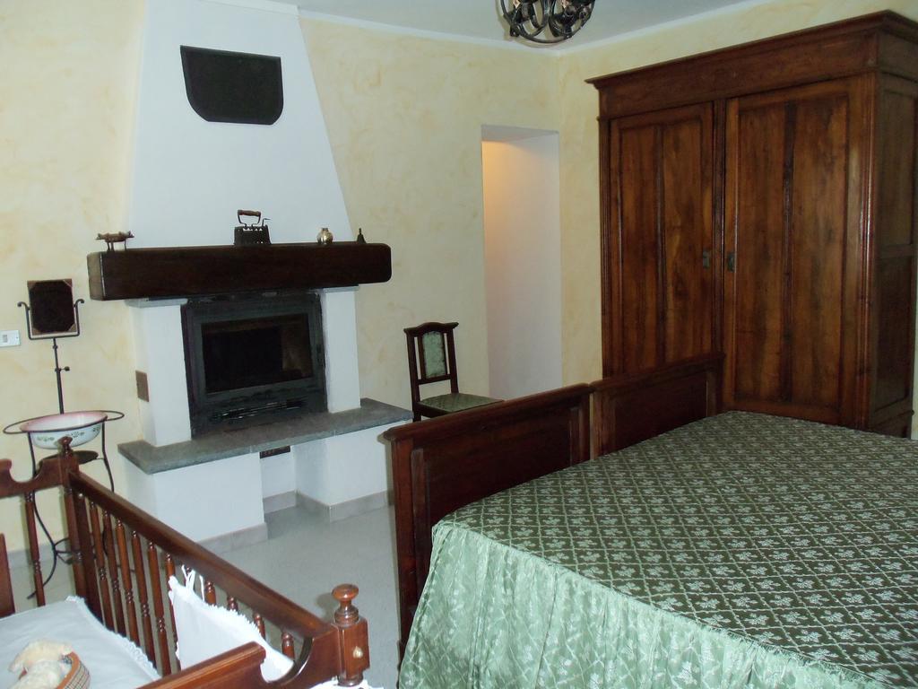 Willa Casa Dei Ciliegi CastellʼAlfero Pokój zdjęcie