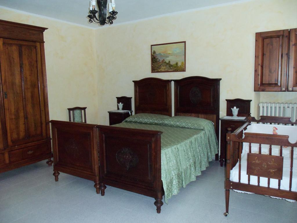 Willa Casa Dei Ciliegi CastellʼAlfero Pokój zdjęcie